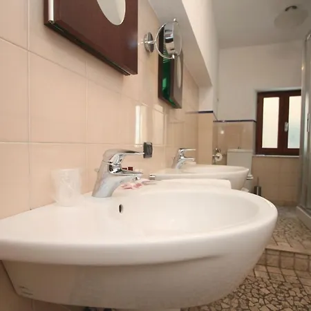 Logge Del Papa Apartment *